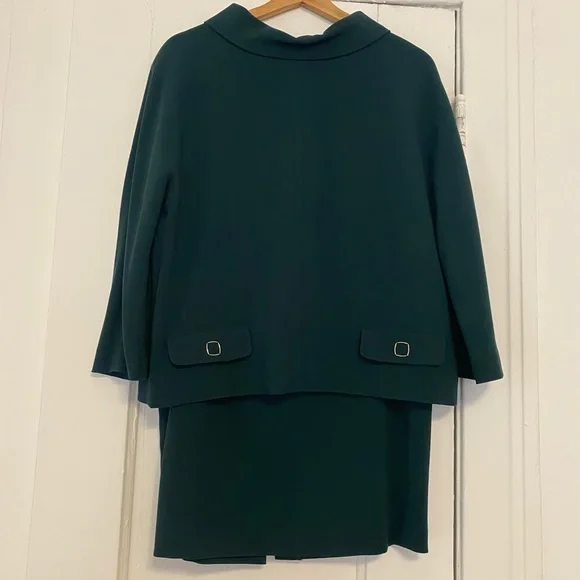 NWOT suit (Blazer and Skirt) size Eu 44/US 10 - Picture 2 of 11